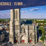 Le Champenois - Charme Centre-ville & Netflix Apartment Troyes