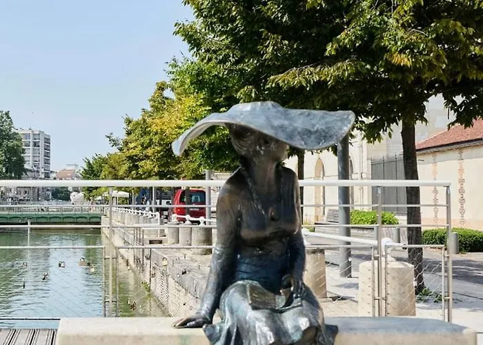 Le Champenois - 3 - Equipe Coeur De - Climatisation - Netflix Appartement Troyes